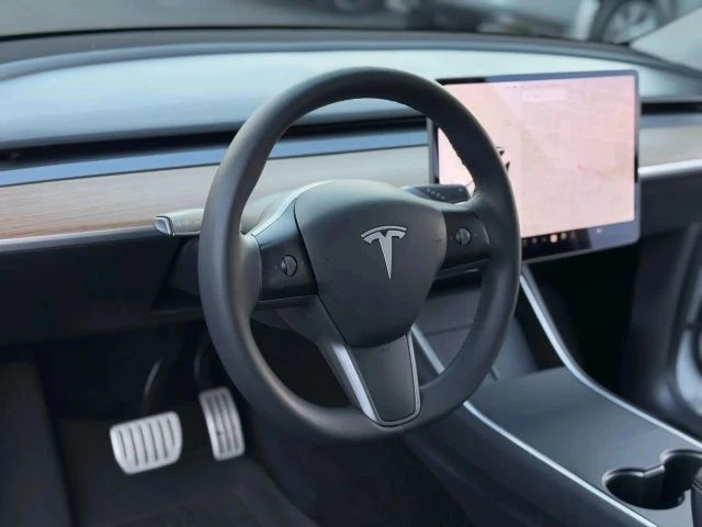 2021 Tesla Model Y Performance - Image 20 of 21