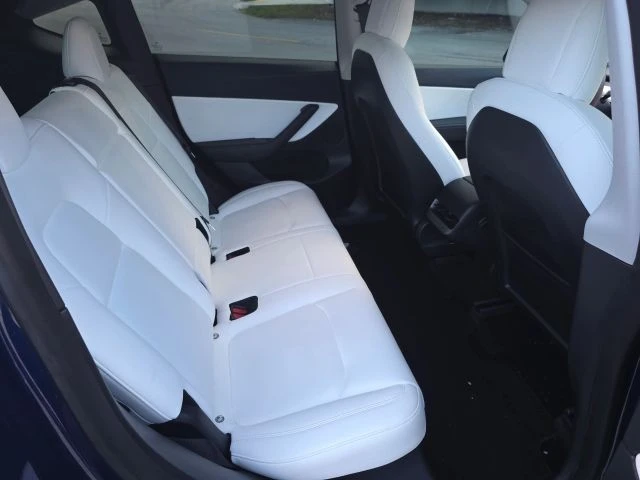 2021 Tesla Model Y Performance - Image 8 of 21