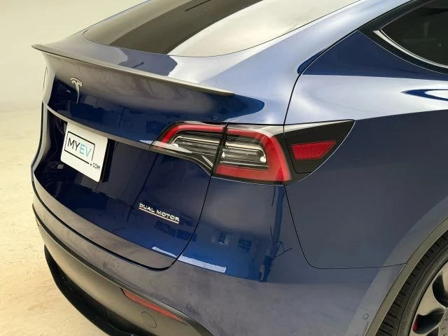 2021 Tesla Model Y Performance - Image 18 of 21