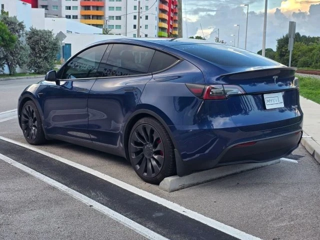 2021 Tesla Model Y Performance - Image 7 of 21