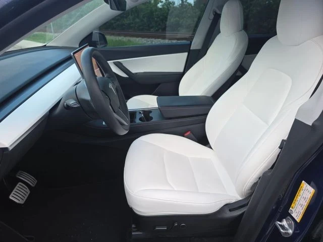 2021 Tesla Model Y Performance - Image 11 of 21