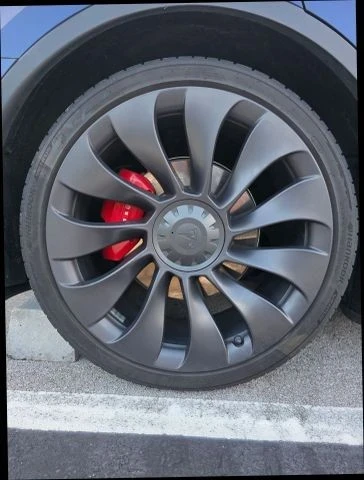 2021 Tesla Model Y Performance - Image 15 of 21