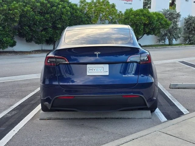 2021 Tesla Model Y Performance - Image 5 of 21
