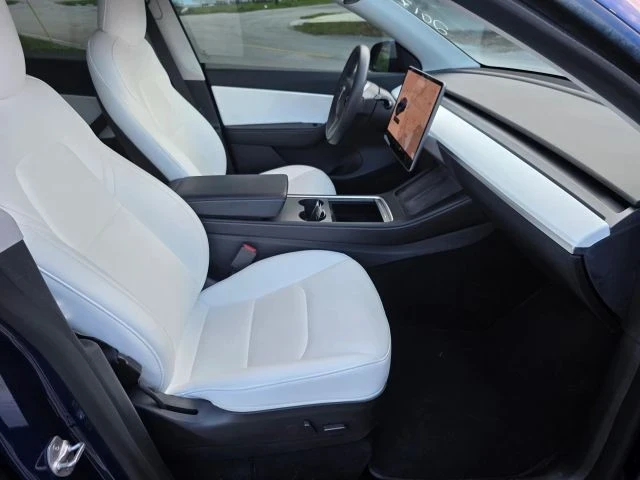2021 Tesla Model Y Performance - Image 9 of 21