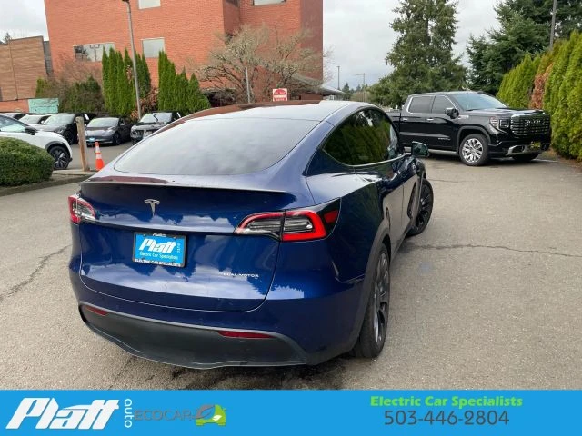 2021 Tesla Model Y Performance - Image 10 of 12