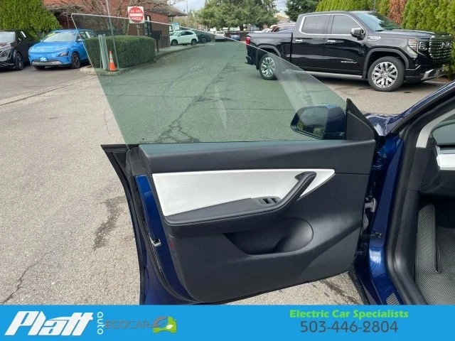 2021 Tesla Model Y Performance - Image 20 of 21