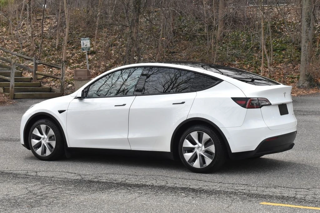 2021 Tesla Model Y - Image 6 of 12