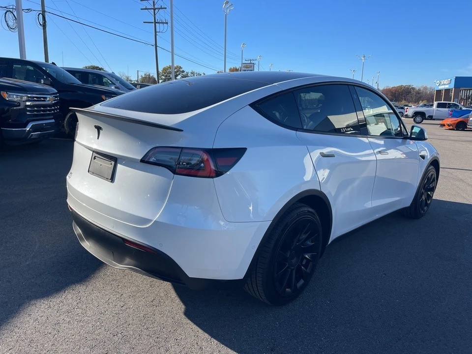 2021 Tesla Model Y - Image 5 of 12
