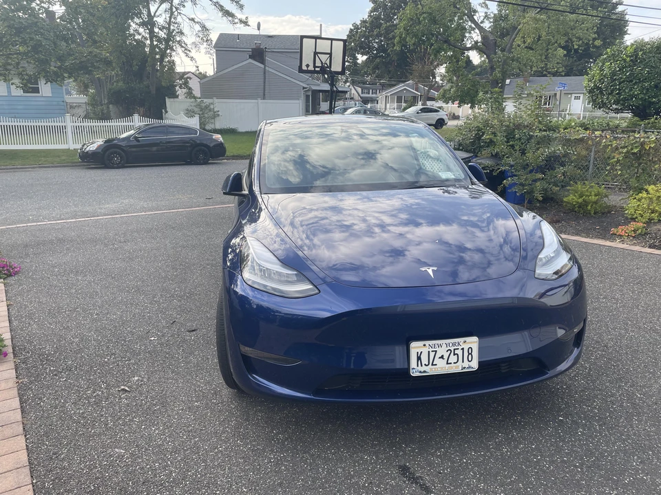 2021 Tesla Model Y - Image 24 of 31