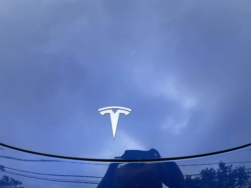 2021 Tesla Model Y - Image 25 of 31