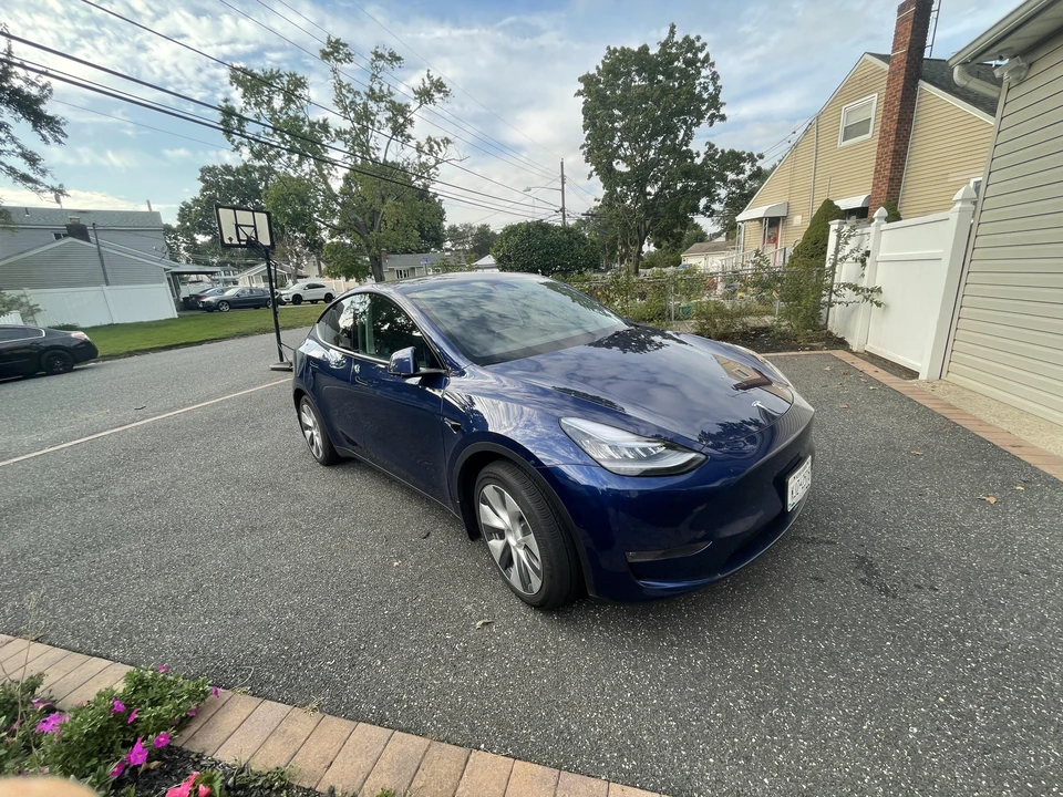 2021 Tesla Model Y - Image 19 of 31
