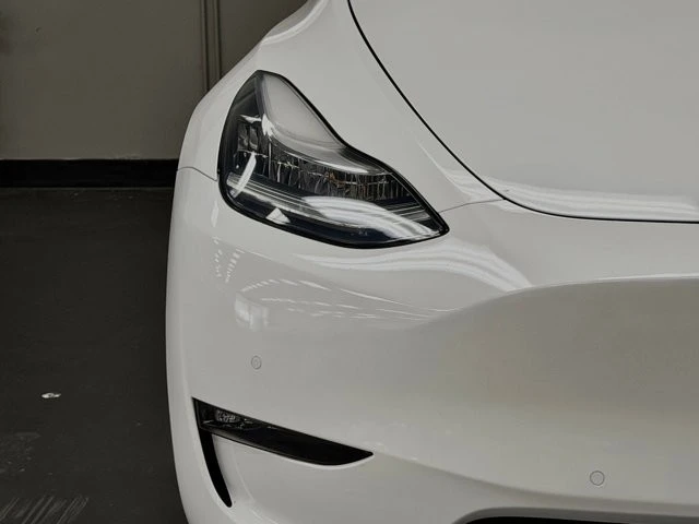 2021 Tesla Model Y - Image 8 of 21