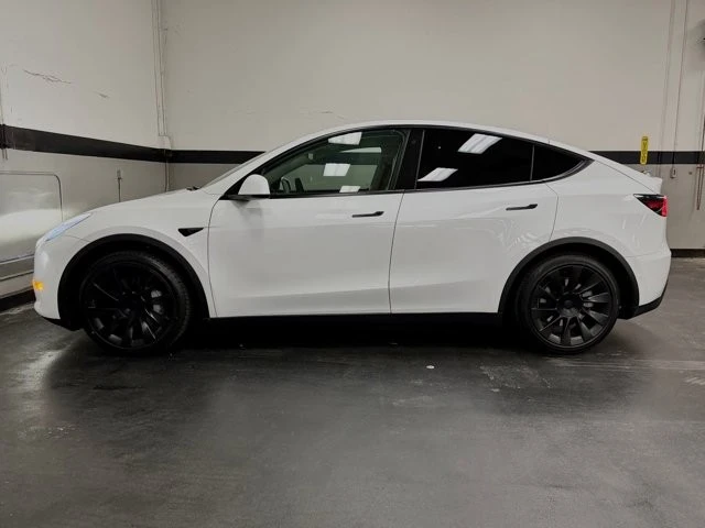 2021 Tesla Model Y - Image 9 of 21