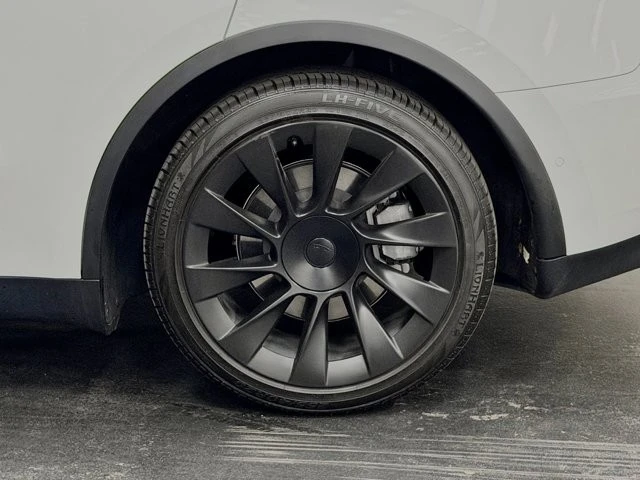 2021 Tesla Model Y - Image 17 of 21