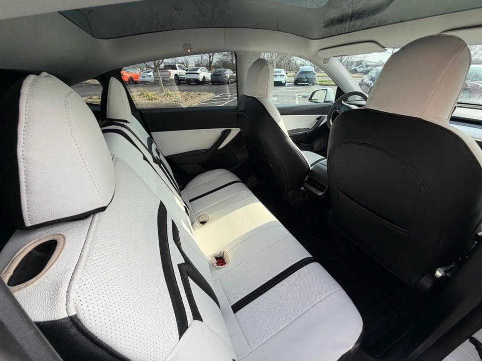 2021 Tesla Model Y - Image 13 of 17