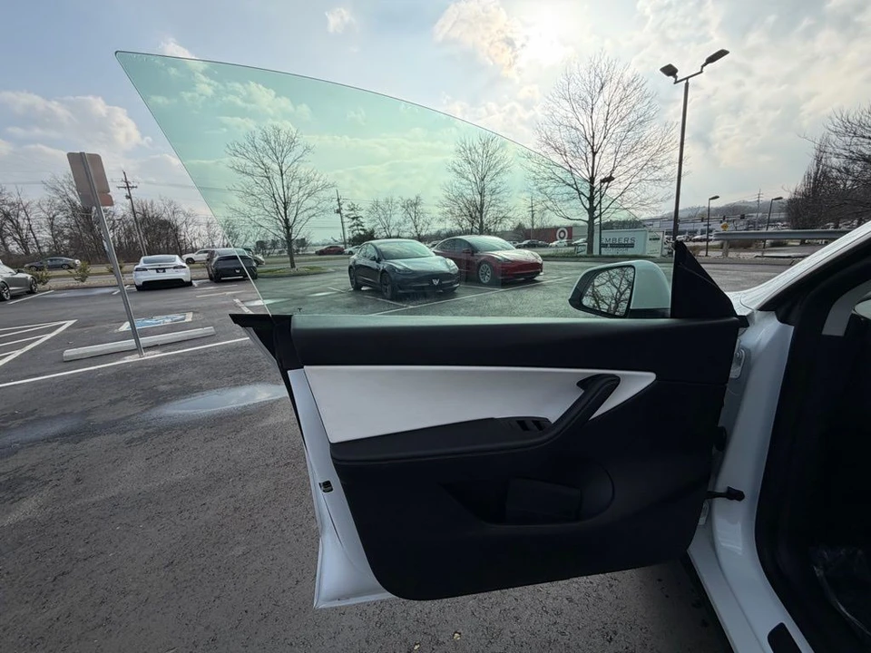 2021 Tesla Model Y - Image 7 of 17