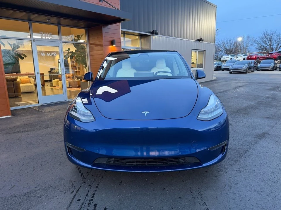 2021 Tesla Model Y - Image 2 of 16