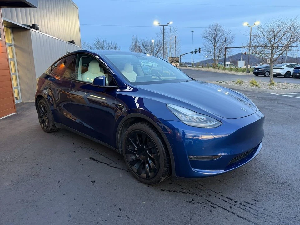 2021 Tesla Model Y - Image 3 of 16