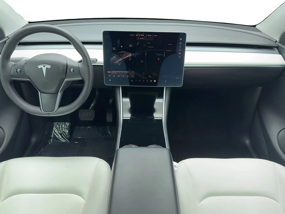 2021 Tesla Model Y - Image 16 of 21