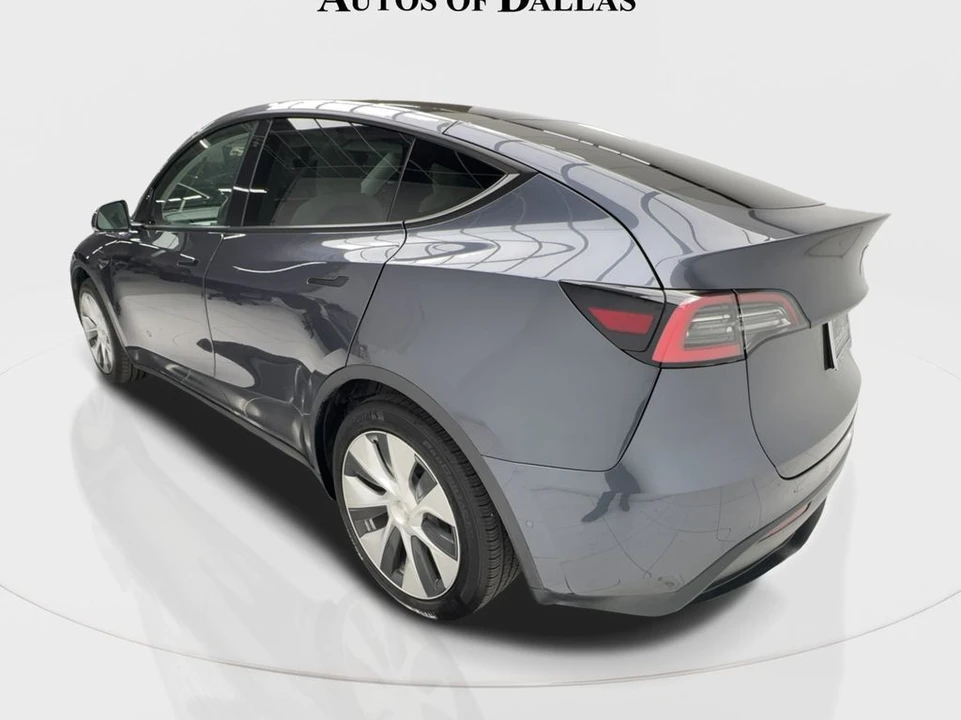 2021 Tesla Model Y - Image 10 of 12