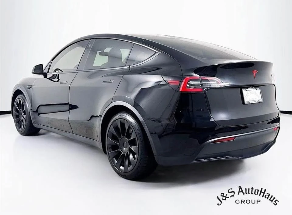 2021 Tesla Model Y - Image 10 of 12