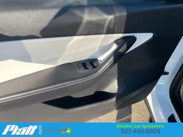 2021 Tesla Model Y - Image 15 of 21