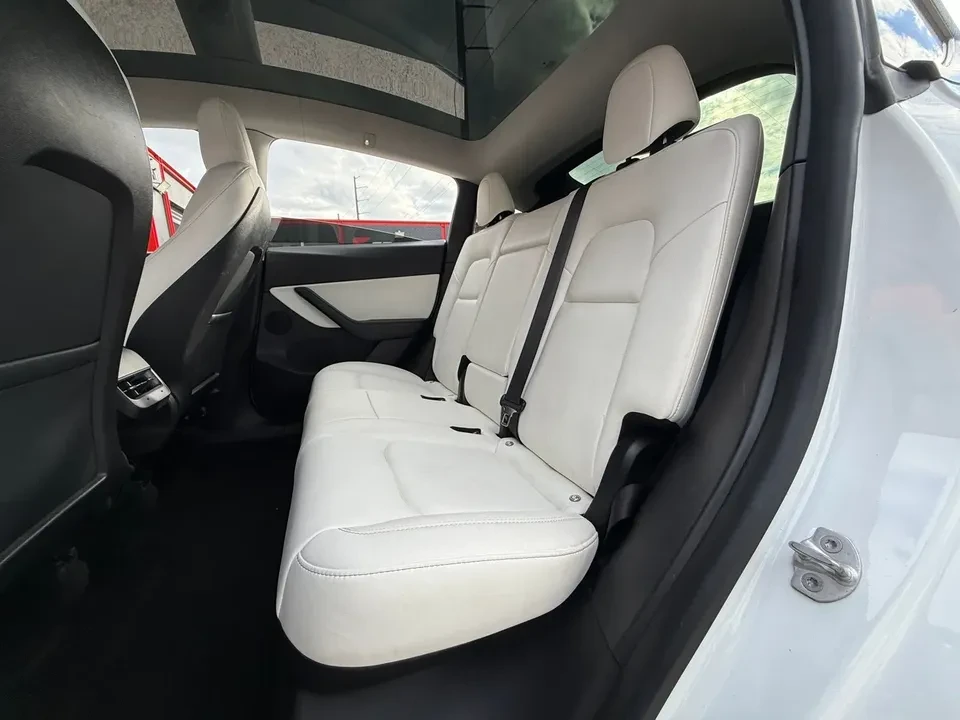 2021 Tesla Model Y - Image 4 of 4