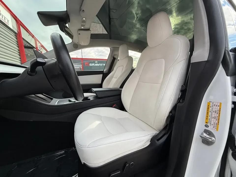 2021 Tesla Model Y - Image 2 of 4