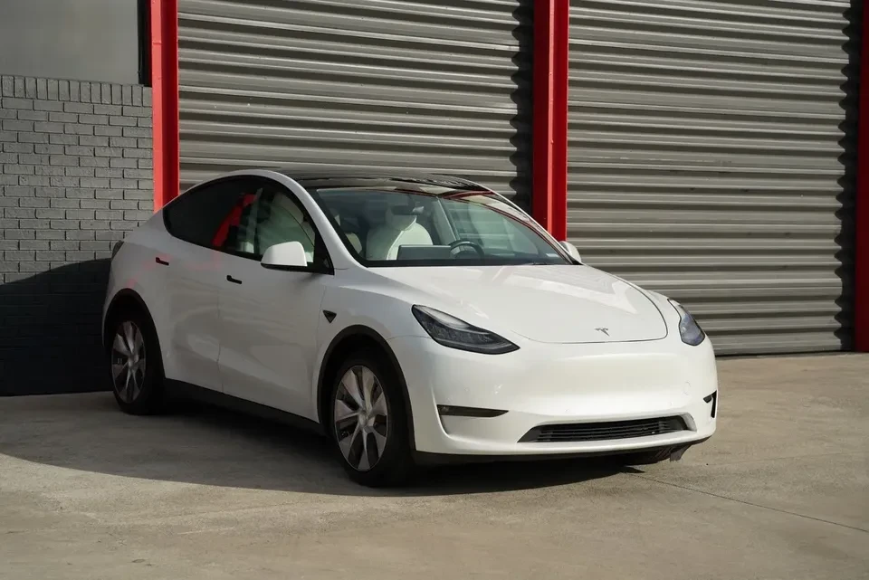 2021 Tesla Model Y - Image 3 of 4
