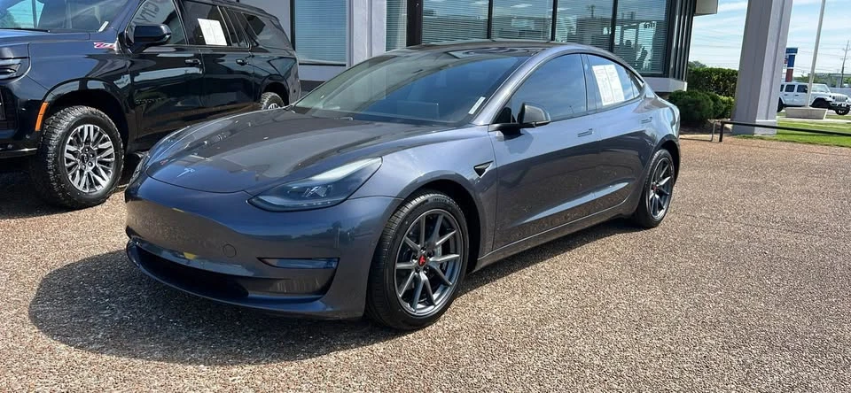 2021 Tesla Model 3 - Image 3 of 20
