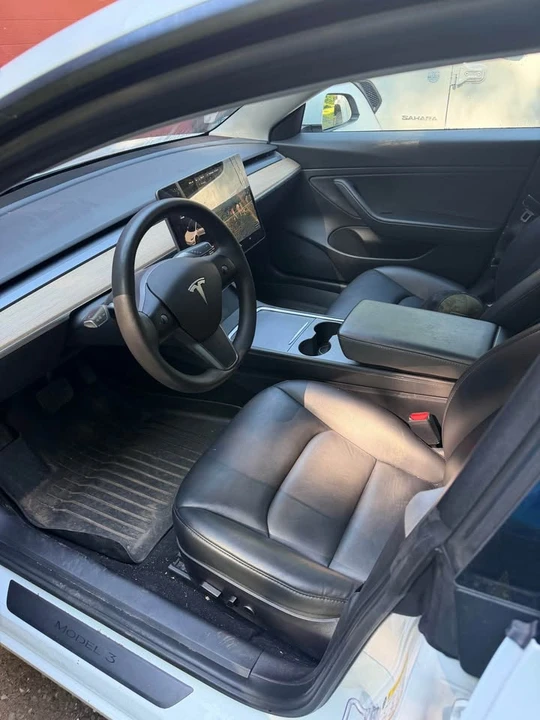 2021 Tesla Model 3 - Image 4 of 9