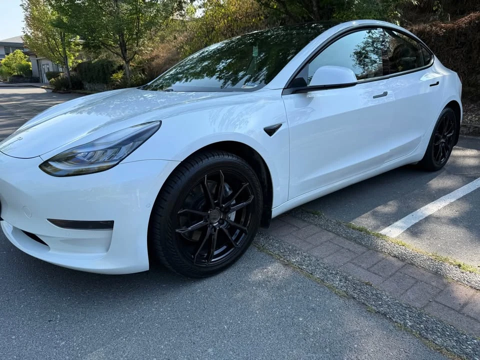 2021 Tesla Model 3 - Image 3 of 4