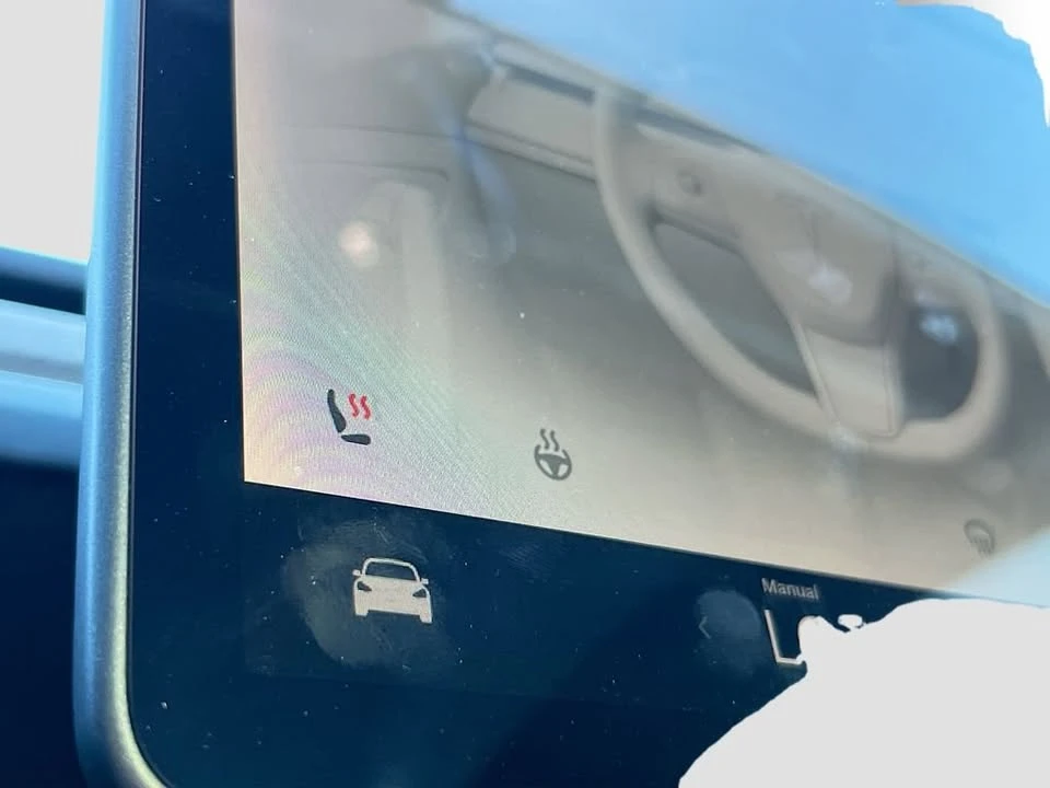 2021 Tesla Model Y - Image 18 of 20
