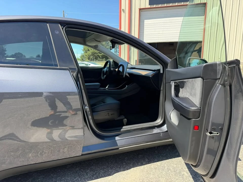 2021 Tesla Model Y - Image 10 of 11
