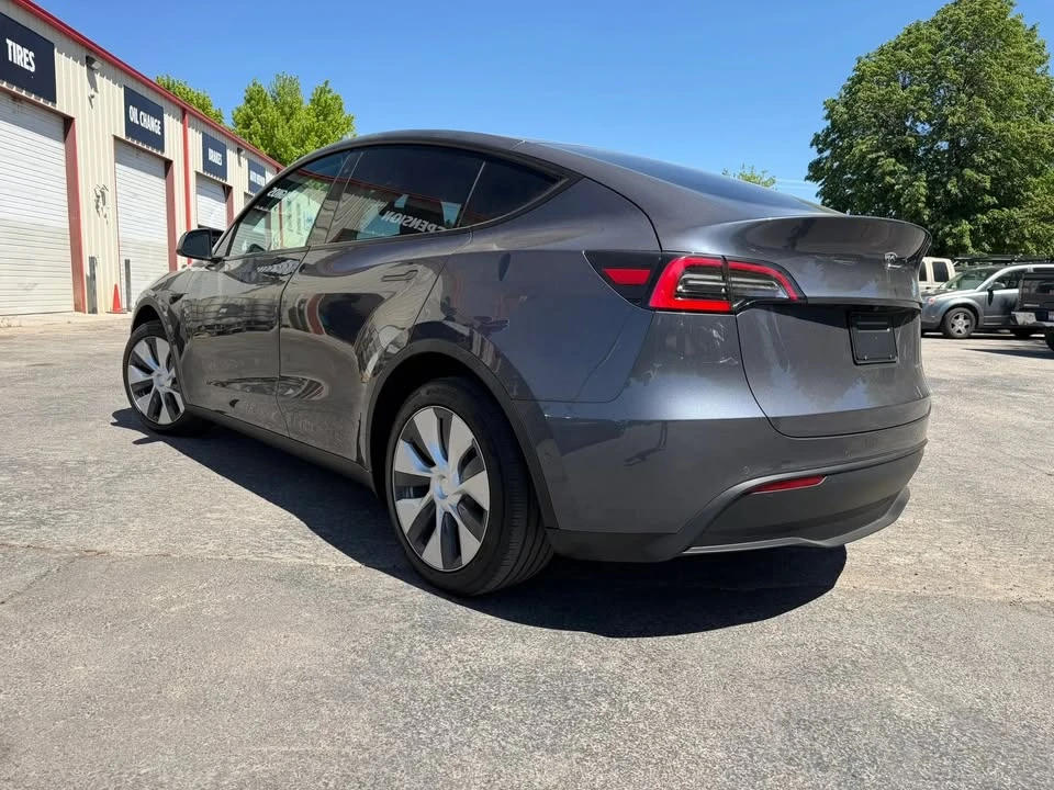 2021 Tesla Model Y - Image 3 of 11