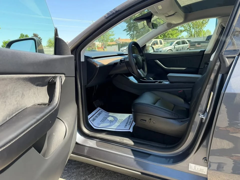 2021 Tesla Model Y - Image 4 of 11