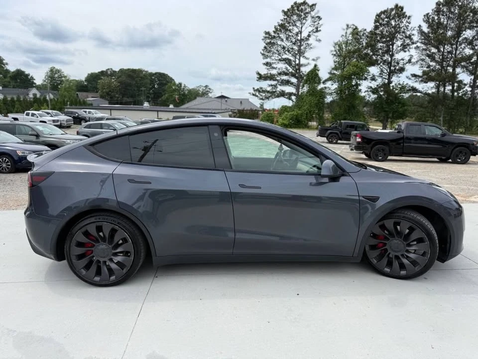 2021 Tesla Model Y Performance - Image 4 of 16