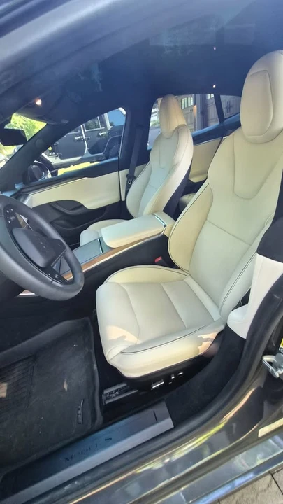 2021 Tesla Model S Plaid - Image 5 of 9