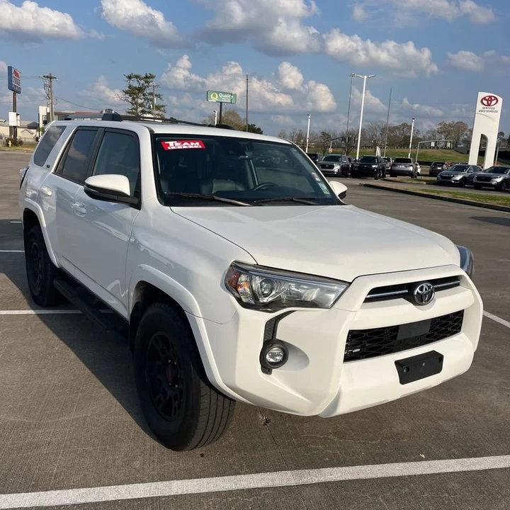 2021 Toyota 4Runner 5th Gen - Image 9 of 15