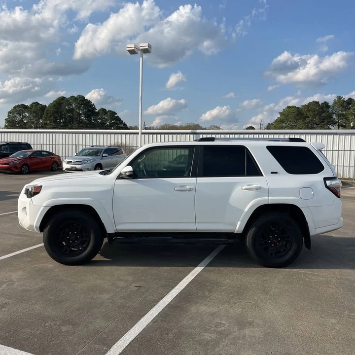2021 Toyota 4Runner 5th Gen - Image 11 of 15