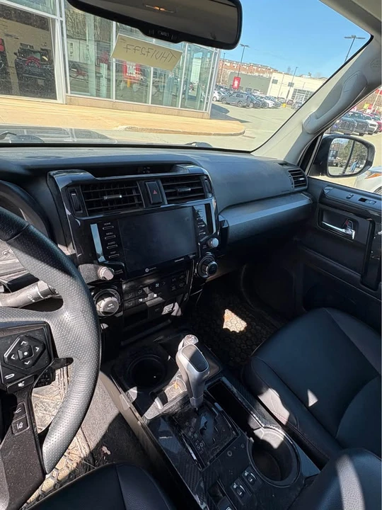 2021 Toyota 4Runner - Image 5 of 9