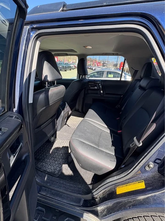 2021 Toyota 4Runner - Image 6 of 9