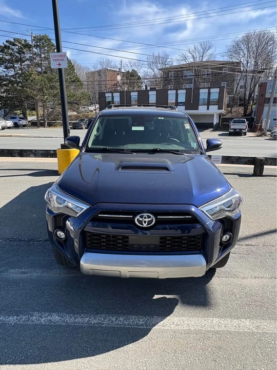 2021 Toyota 4Runner - Image 2 of 9