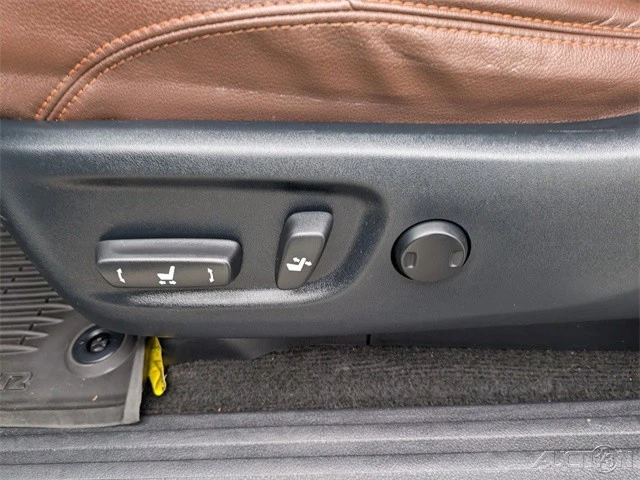 2021 Toyota 4Runner 5th Gen - Image 19 of 21