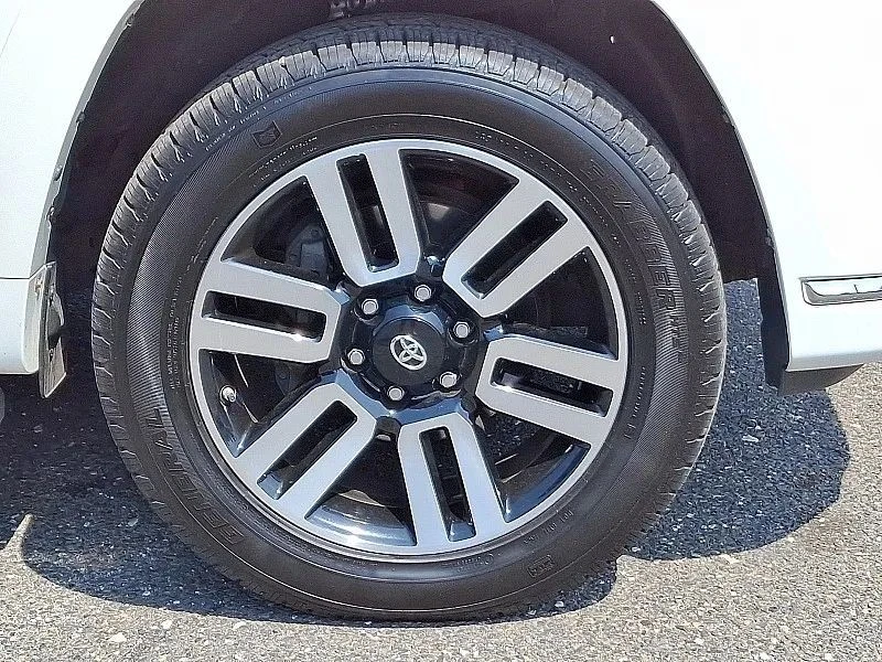 2021 Toyota 4Runner 5th Gen - Image 8 of 12