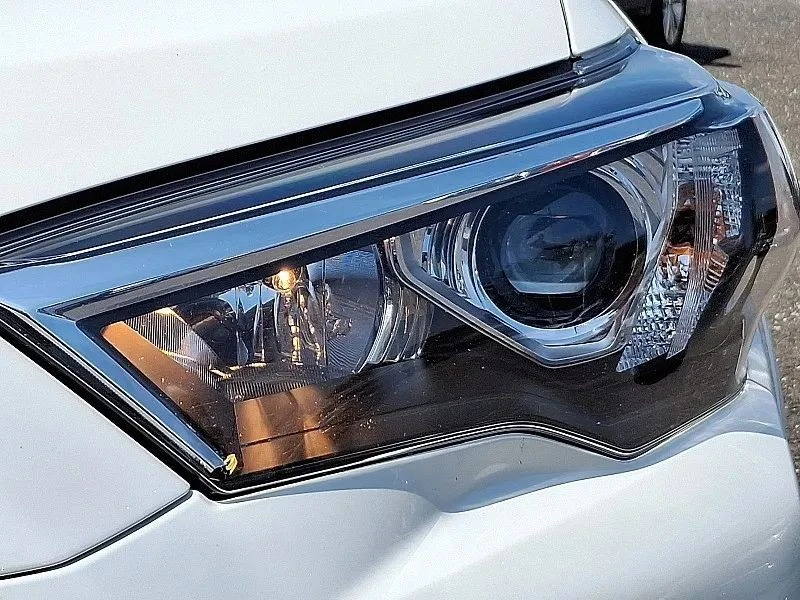 2021 Toyota 4Runner 5th Gen - Image 9 of 12