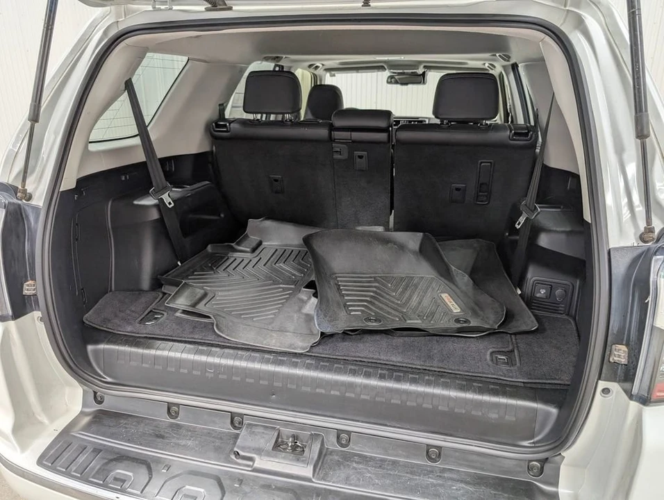 2021 Toyota 4Runner 5th Gen - Image 8 of 12