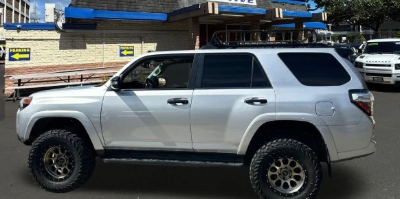 2021 Toyota 4Runner 5th Gen - Image 3 of 12