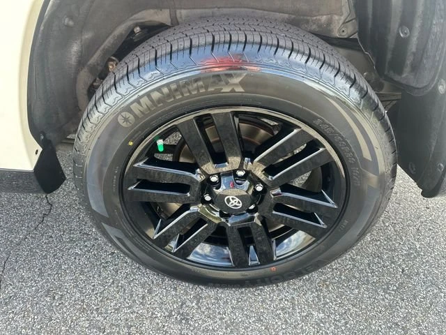 2021 Toyota 4Runner 5th Gen - Image 9 of 19
