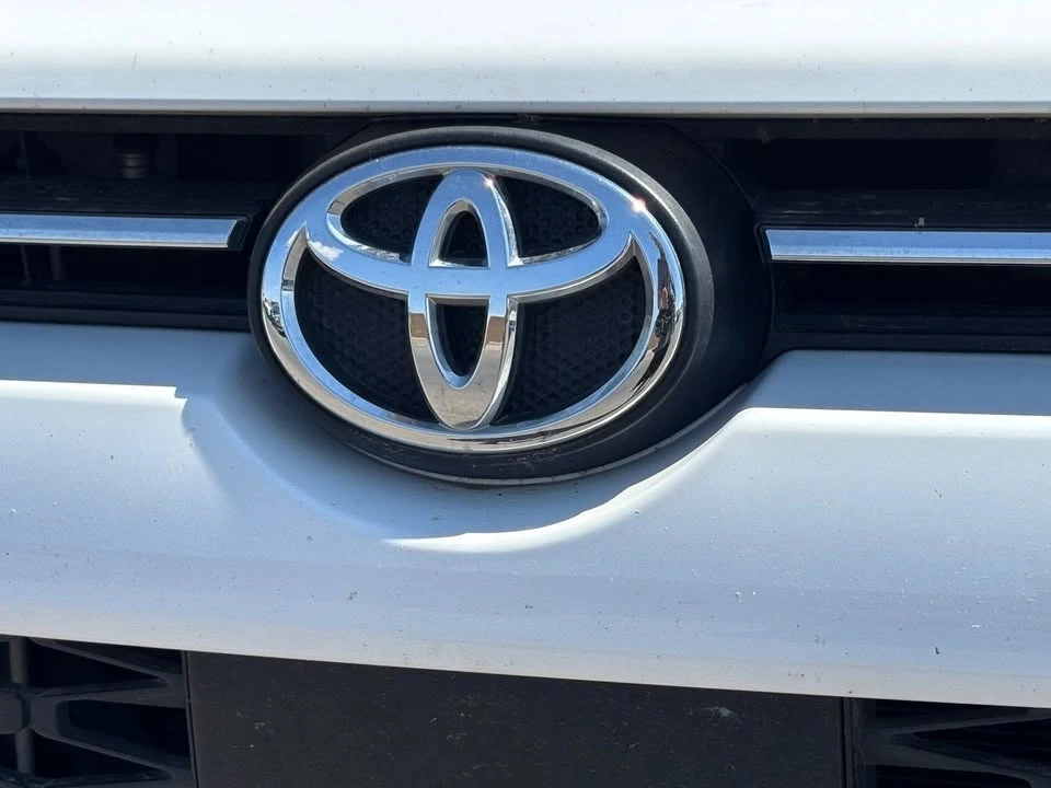 2021 Toyota 4Runner 5th Gen - Image 9 of 11